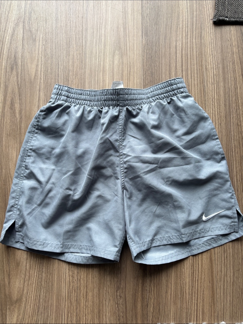 Men’s Small Nike 5’ shorts.
*With brief liner